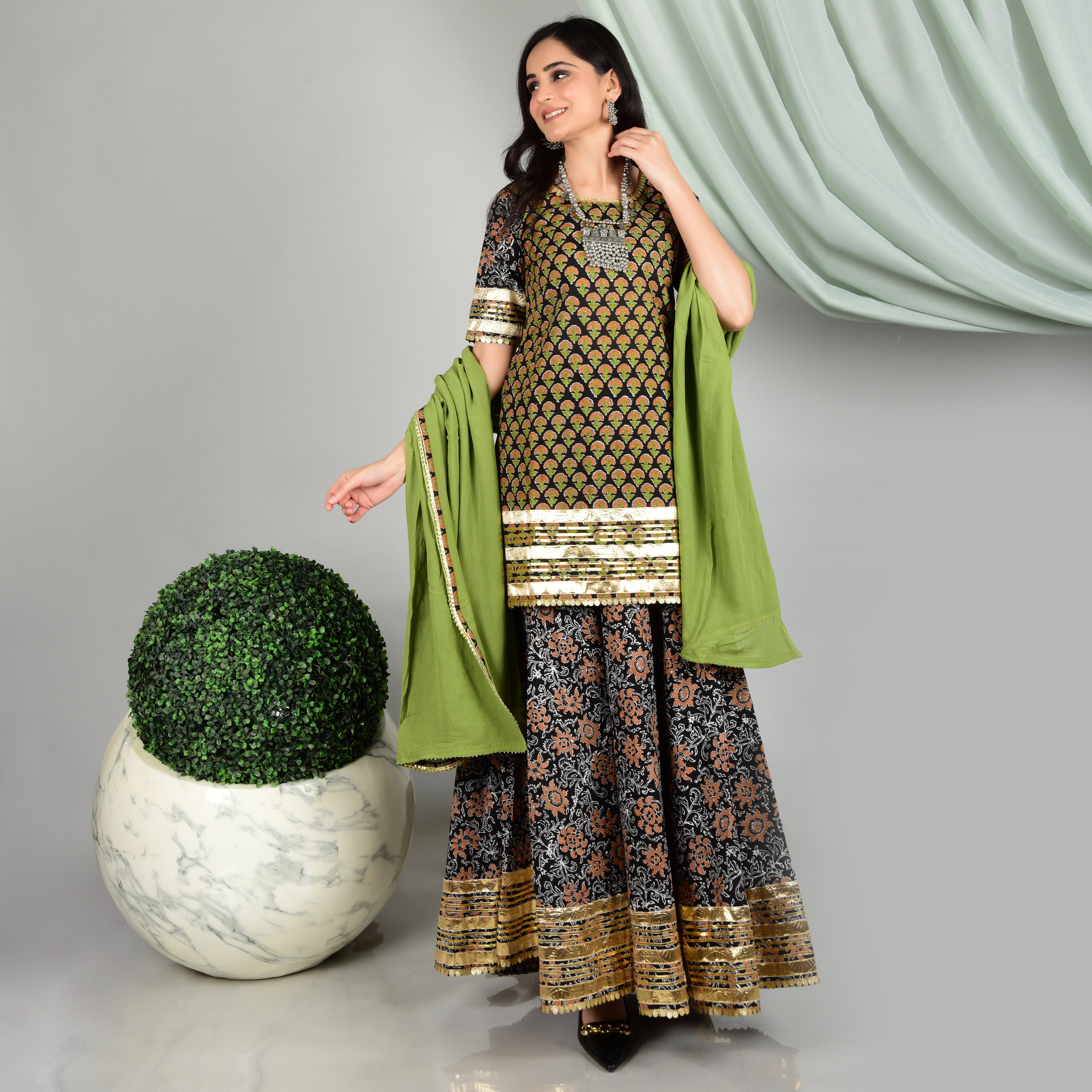 Jaipuri Handcrafted Rajputi Lehenga - printsutra