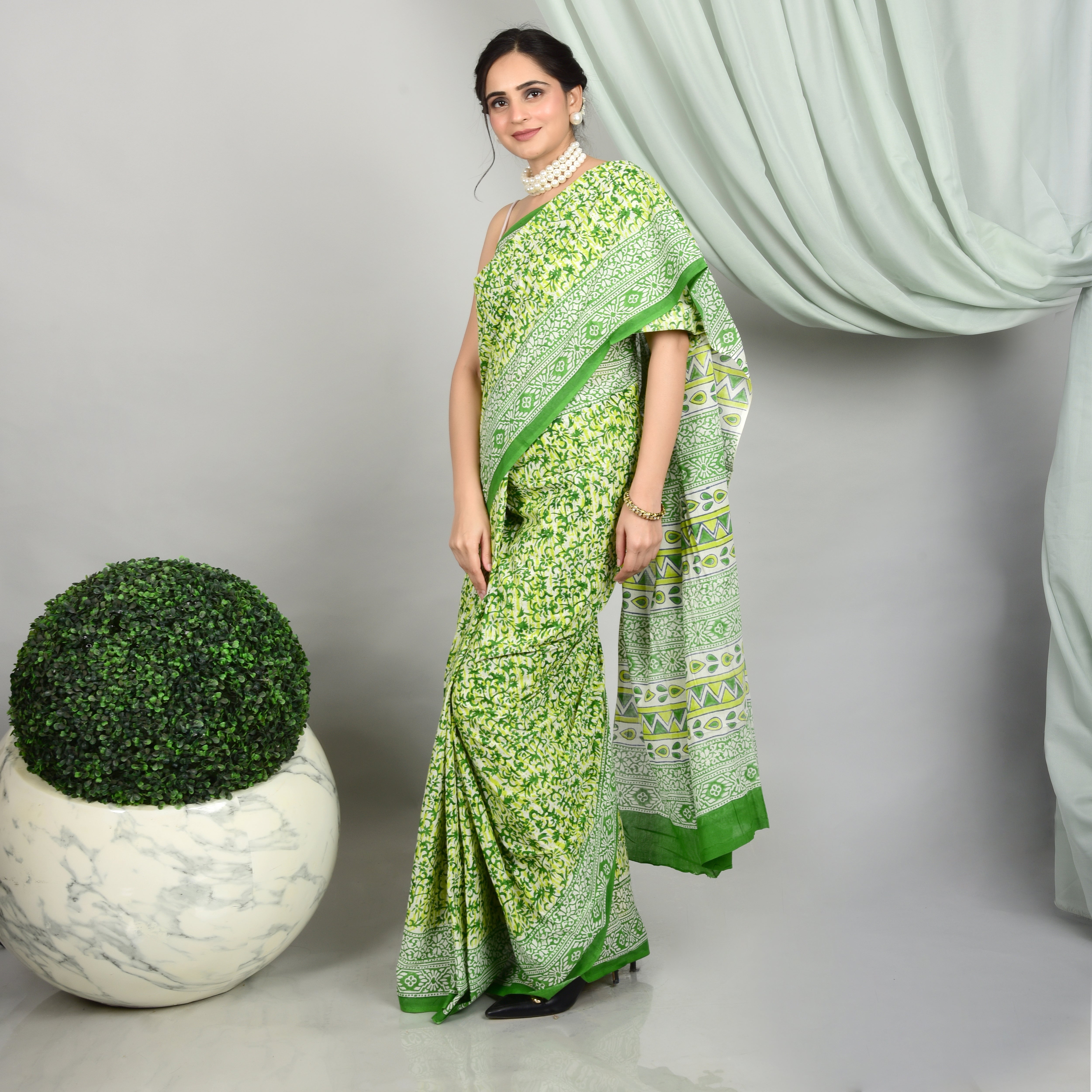 green hand block printed mul cotton saree - printsutra